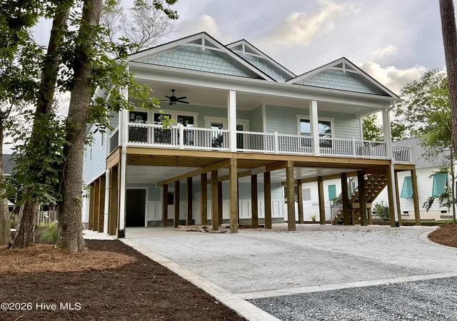 Photo 9 of Single family home for sale at 5605 E Yacht Dr, Oak Island, NC 28465 | MLS# 100594769 | Listing updated on 2026-08-18