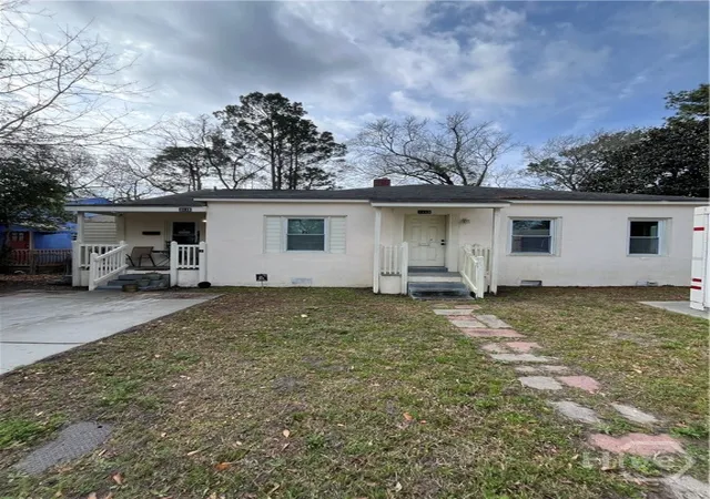 Photo 1 of Single family home for sale at 1113 1115 E 55th Street, Savannah, GA 31404 | MLS# SA349633 | Listing updated on 2026-08-28