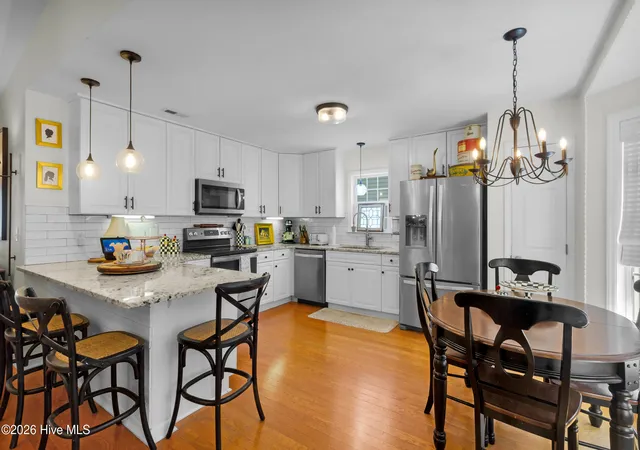 Photo 3 of Single family home for sale at 113 Bermuda View, New Bern, NC 28560 | MLS# 100569350 | Listing updated on 2026-08-31