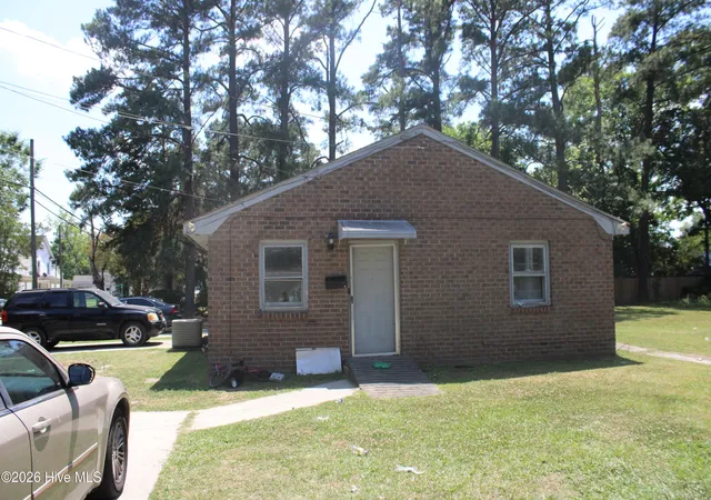 Homes for sale in Ahoskie, NC | 305 E Richard St, Ahoskie, NC 27910 | MLS# 100580728