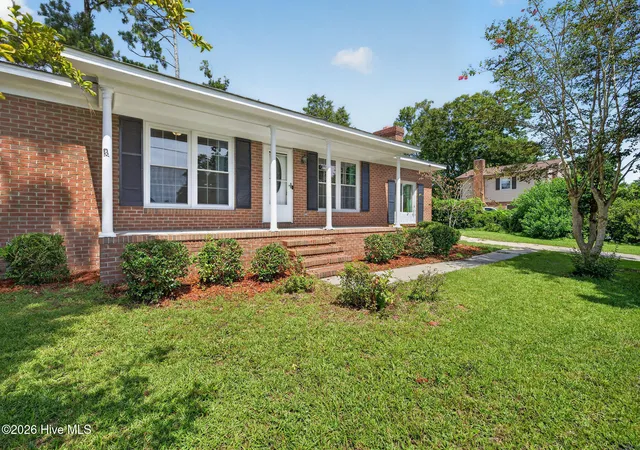 Photo 4 of Single family home for sale at 1809 Brierwood Rd, Wilmington, NC 28405 | MLS# 100599602 | Listing updated on 2026-09-14