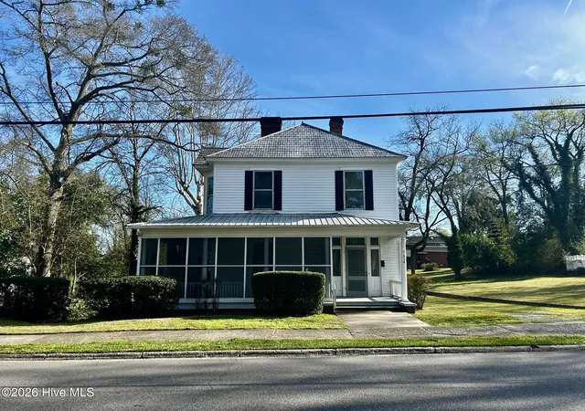 Photo 3 of Single family home for sale at 514 E Washington St, Rockingham, NC 28379 | MLS# 100561431 | Listing updated on 2026-08-26