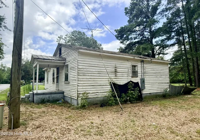 Photo 2 of Single family home for sale at 3518 N Stamper St, Fountain, NC 27829 | MLS# 100590107 | Listing updated on 2026-09-11