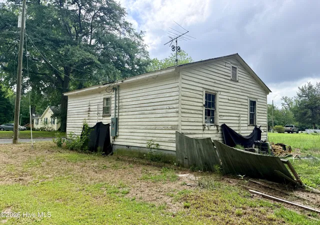 Photo 3 of Single family home for sale at 3518 N Stamper St, Fountain, NC 27829 | MLS# 100590107 | Listing updated on 2026-09-11