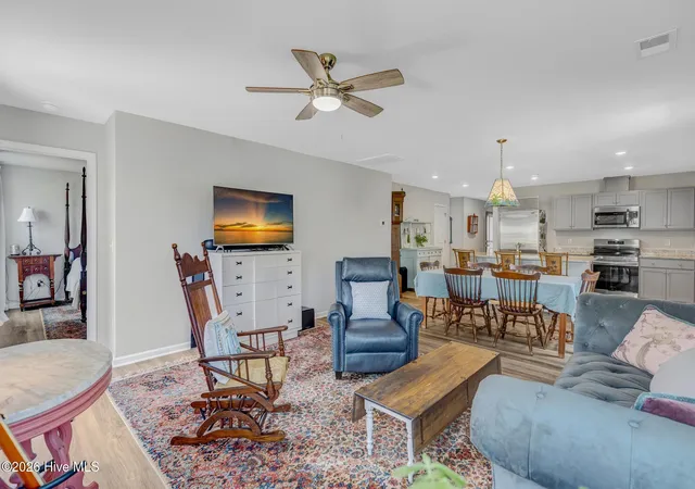 Photo 4 of Single family home for sale at 4901 Abbington Oaks Way SE, Southport, NC 28461 | MLS# 100574440 | Listing updated on 2026-09-20