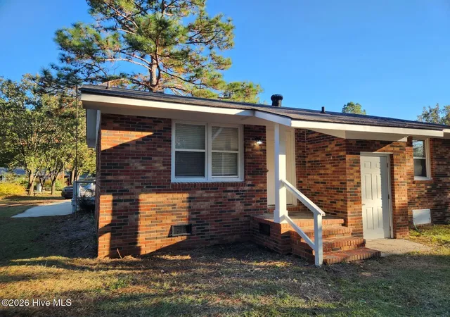 3rd image of 616 N Pine St, Roseboro, NC 28382 | MLS# 100543860