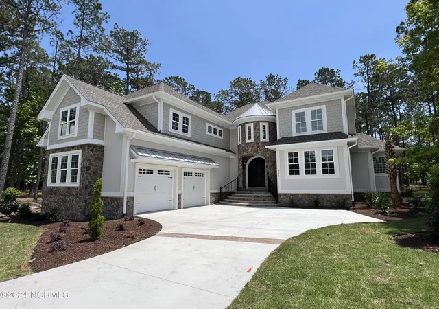 Photo 1 of Single family home for sale at 521 Lindgrove Pl Sw, Ocean Isle Beach, NC 28469 | MLS# 100518368 | Listing updated on 2026-09-16
