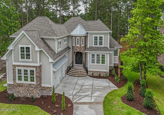 Photo 2 of Single family home for sale at 521 Lindgrove Pl Sw, Ocean Isle Beach, NC 28469 | MLS# 100518368 | Listing updated on 2026-09-16