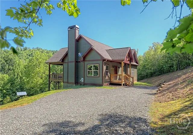 3rd image of 4979 Hwy 197, Clarkesville, GA 30523 | MLS# CL349396