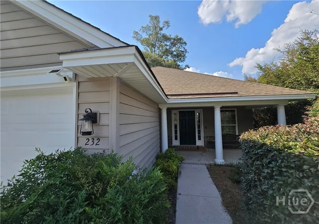 Homes for sale in Richmond Hill, GA | 232 Peregrine Cir, Richmond Hill, GA 31324 | MLS# SA360060