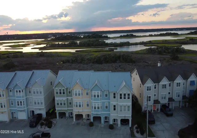 Homes for sale in Surf City, NC | 515 N New River Dr #D, Surf City, NC 28445 | MLS# 100584483