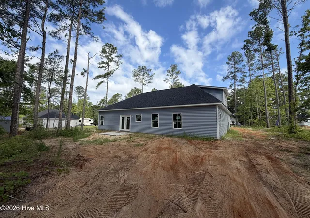 Photo 3 of Single family home for sale at 105 Plum Ct, Burgaw, NC 28425 | MLS# 100583321 | Listing updated on 2026-08-31