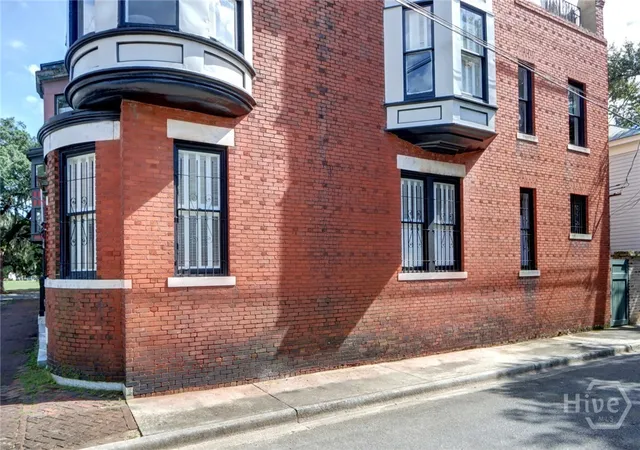 2nd image of 109 W Bolton St, Savannah, GA 31401