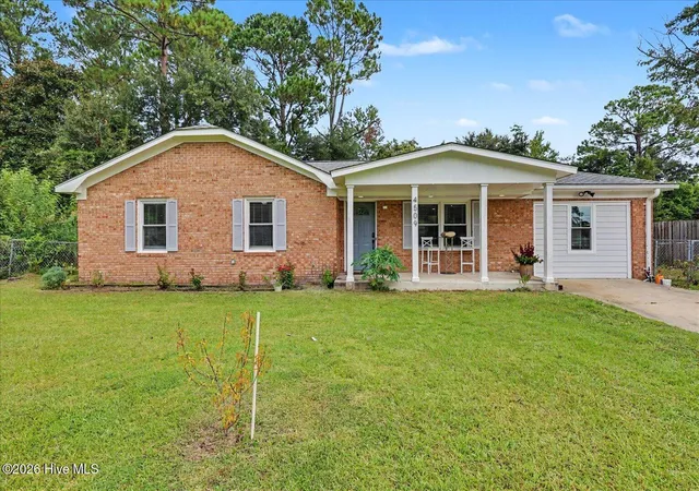 Photo 1 of Single family home for sale at 4509 Kings Dr, Wilmington, NC 28405 | MLS# 100599750 | Listing updated on 2026-09-18