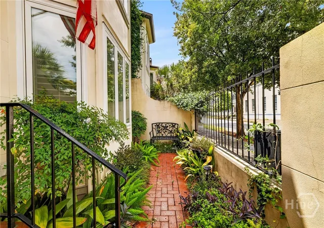 Photo 3 of Townhouse for sale at 525 E Broughton St, Savannah, GA 31401 | MLS# SA361563 | Listing updated on 2026-08-08