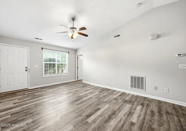 Photo 4 of Single family home for sale at 711 Varsity Dr, Wilmington, NC 28403 | MLS# 100595975 | Listing updated on 2026-10-01
