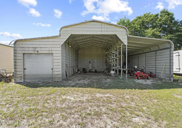 Photo 4 of House for sale at 127 Nicodemus Kornegay Ln, Albertson, NC 28508 | MLS# 100594836 | Listing updated on 2026-08-08