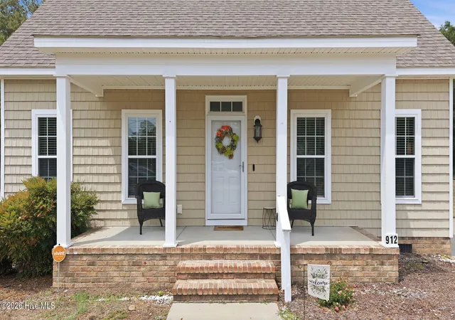 2nd image of 912 E Birchwood Dr, Nashville, NC 27856 | MLS# 100580734
