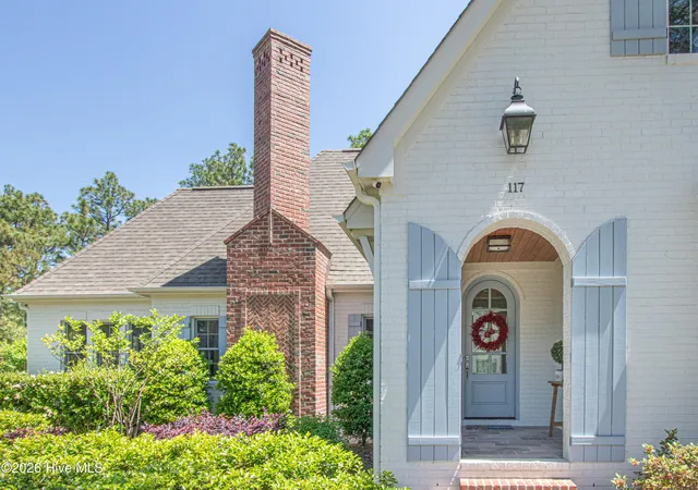 Homes for sale in Pinehurst, NC | 117 Chanticleer Dr, Pinehurst, NC 28374 | MLS# 100572399