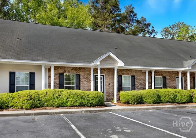 Photo 2 of Townhouse for sale at 17 Reese Way, Savannah, GA 31419 | MLS# SA352840 | Listing updated on 2026-09-13