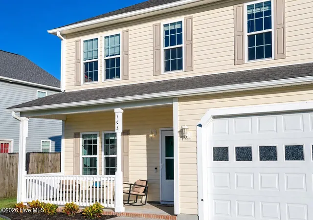 Photo 3 of Single family home for sale at 103 Amberwine Cir, Richlands, NC 28574 | MLS# 100594319 | Listing updated on 2026-08-18