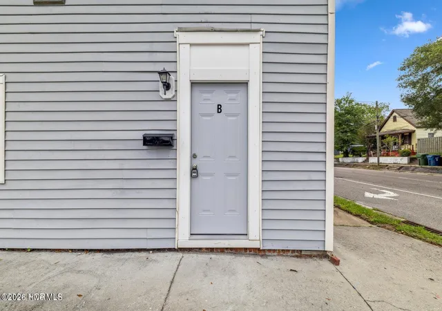 Photo 3 of Single family home for sale at 723 S 6th Street #1/2, Wilmington, NC 28401 | MLS# 100555936 | Listing updated on 2026-08-18
