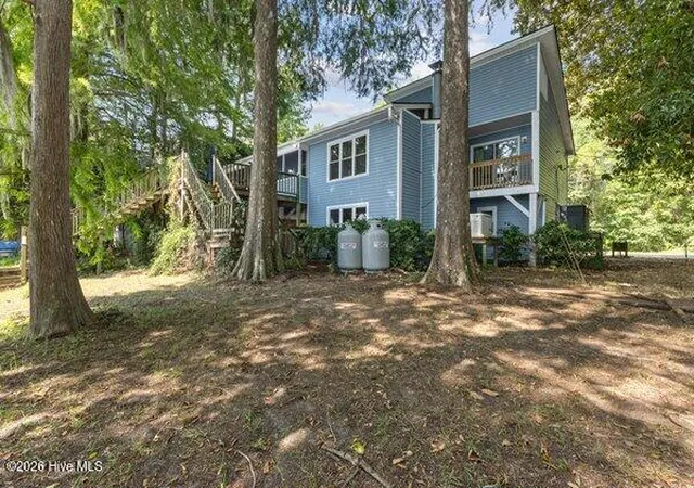 Homes for sale in Lake Waccamaw, NC | 2902 Canal Cove Rd, Lake Waccamaw, NC 28450 | MLS# 100587114