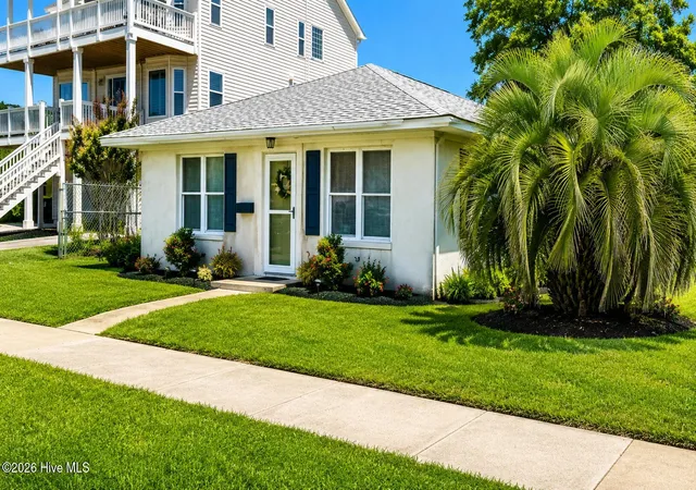 1st image of 1100 Shepard St, Morehead City, NC 28557 | MLS# 100584237