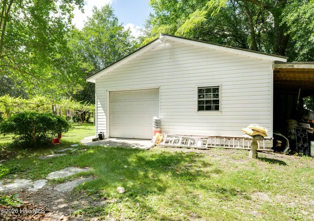 Homes for sale in Wallace, NC | 218 N Duplin St, Wallace, NC 28466 | MLS# 100573333