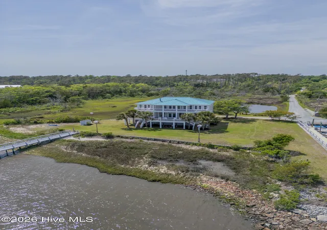 Photo 87 of Single family home for sale at 5624 Captains Ln, Wilmington, NC 28409 | MLS# 100585055 | Listing updated on 2026-09-18