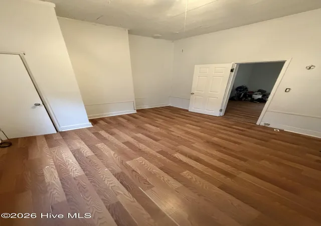Photo 4 of Single family home for sale at 317 Queen St, Wilmington, NC 28401 | MLS# 100580750 | Listing updated on 2026-09-15