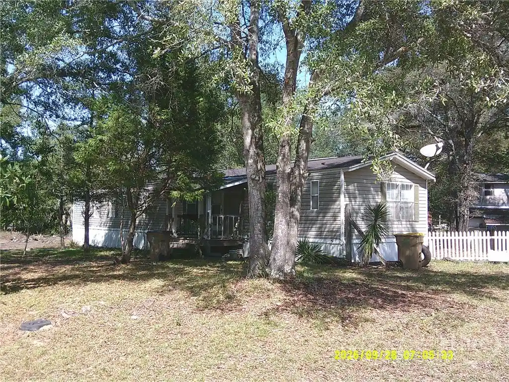 Manufactured home for sale at 129 Edgewaters Dr, Bloomingdale, GA 31302 | MLS# SA365489