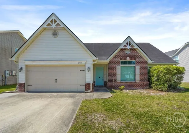 Homes for sale in Kingsland, GA | 303 Daniel Trent Wy, Kingsland, GA 31548 | MLS# SA354376