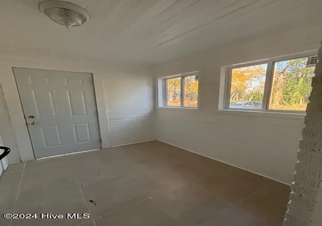 Photo 3 of Single family home for sale at 201 W Highland Ave, Kinston, NC 28501 | MLS# 100481365 | Listing updated on 2026-09-12