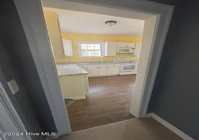 Photo 4 of Single family home for sale at 201 W Highland Ave, Kinston, NC 28501 | MLS# 100481365 | Listing updated on 2026-09-12
