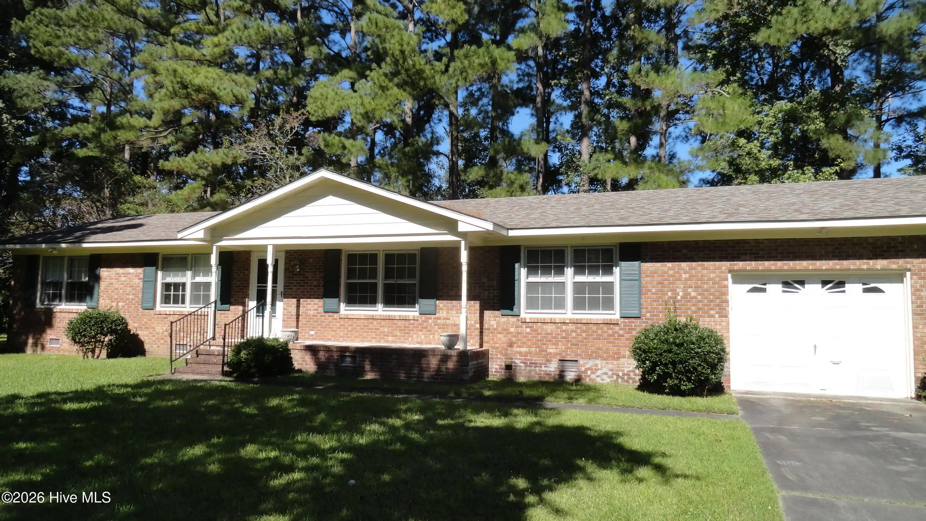 Photo 1 of Single family home for sale at 101 Cambridge Ct, Havelock, NC 28532 | MLS# 100606671 | Listing updated on 2026-10-01