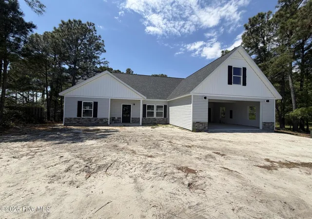 1st image of 504 Saratoga Rd, Sneads Ferry, NC 28460 | MLS# 100571193