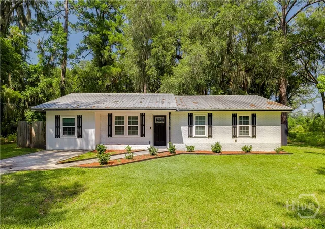 Photo 1 of Single family home for sale at 4746 E Oglethorpe Hwy, Hinesville, GA 31313 | MLS# SA361417 | Listing updated on 2026-09-22