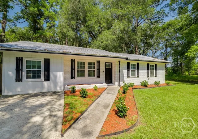 Photo 2 of Single family home for sale at 4746 E Oglethorpe Hwy, Hinesville, GA 31313 | MLS# SA361417 | Listing updated on 2026-09-22