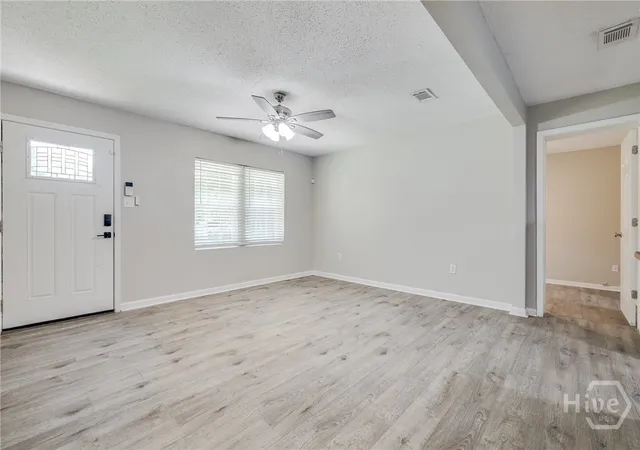 Photo 3 of Single family home for sale at 4746 E Oglethorpe Hwy, Hinesville, GA 31313 | MLS# SA361417 | Listing updated on 2026-09-22