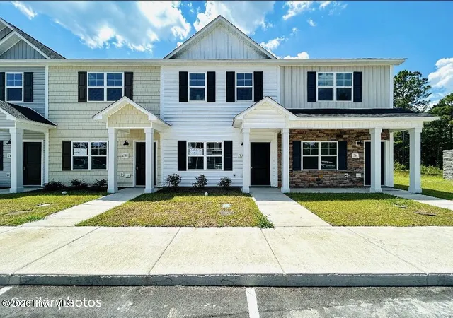 1st image of 733 Cross Bridge Way, Sneads Ferry, NC 28460 | MLS# 100538501