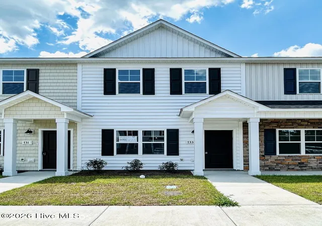 image of 733 Cross Bridge Way, Sneads Ferry, NC 28460 | MLS# 100538501