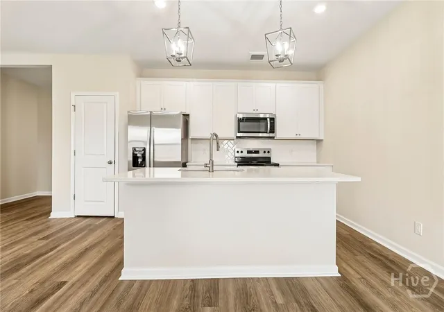 Photo 4 of Single family home for sale at 246 Green Meadow Dr, Savannah, GA 31302 | MLS# SA358117 | Listing updated on 2026-09-08