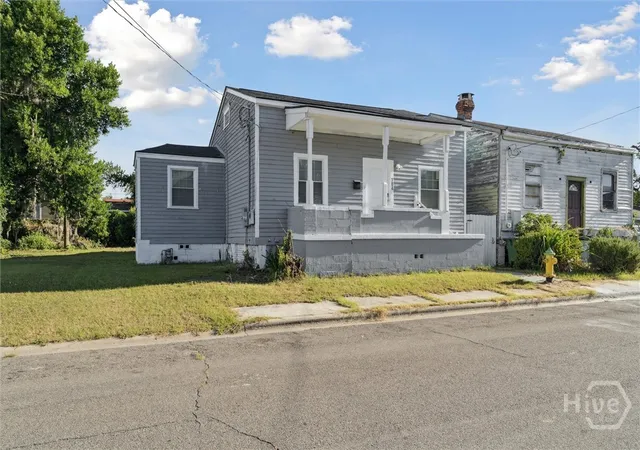 Homes for sale in Savannah, GA | 704 Lavinia St, Savannah, GA 31415 | MLS# SA340619