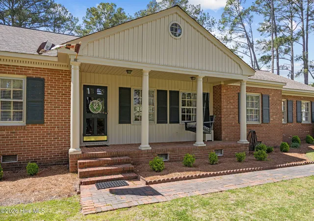 Photo 2 of Single family home for sale at 605 Myers Dr, Robersonville, NC 27871 | MLS# 100565605 | Listing updated on 2026-08-23