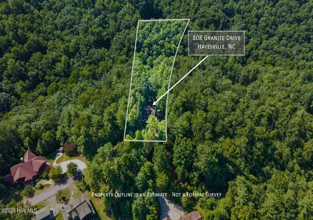 Photo 3 of Single family home for sale at 808 Granite Dr, Hayesville, NC 28904 | MLS# 100591016 | Listing updated on 2026-08-18