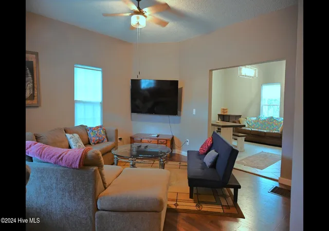 5th image of 511 Blades Ave, New Bern, NC 28560 | MLS# 100467423