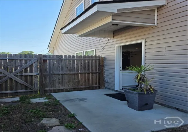 Homes for sale in Savannah, GA | 29 Travis St, Savannah, GA 31406 | MLS# SA340301