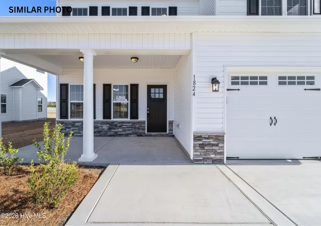 Photo 3 of Single family home for sale at 1842 Olde Towne Pointe Blvd, Jacksonville, NC 28546 | MLS# 100589757 | Listing updated on 2026-09-04