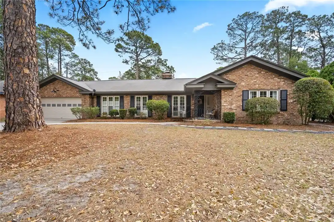Photo 1 of Single family home for sale at 4622 Cumberland Dr, Savannah, GA 31405 | MLS# SA350426 | Listing updated on 2026-10-23